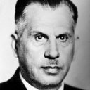 Kazım Özalp als Self
