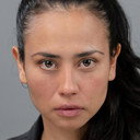 Daniela Momo als Alicia