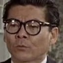 Robert Kino als Mr. Toyama