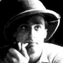 Raul Schnoor als First man