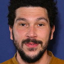 Joel Fry als Jasper