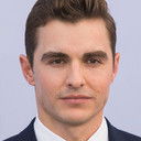 Dave Franco als Ian