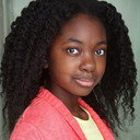 Haley Brooke Walker als Isabel