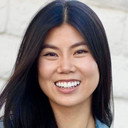 Ana Ming Bostwick als Receptionist