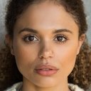 Jessica Kate Plummer als Celia