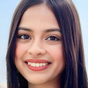Nitanshi Goel als Jhullan (younger)