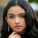 Aina Asif als 