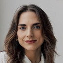Elisabeth Lucie Baeten als 