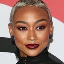 Tati Gabrielle als Jo Braddock