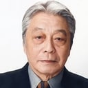 Nobuyuki Katsube als Deputy Police Chief Higuchi