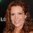 Robyn Lively als Lydia Simons