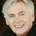 Daniel Davis als CPT Charlie Davenport (USS Enterprise)