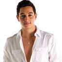 Víctor Drija als Gerardo Moncada Vega