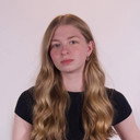 Gabrielle Serafini als Emma