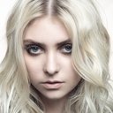 Taylor Momsen als Molly