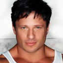 David Barton als Boy in Chains