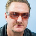 Barry Burden als Bono