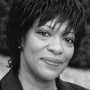 Tamu Blackwell als Charlene