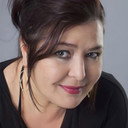 Aydan Burhan als Hanife Derbent