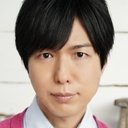 神谷浩史 als Koyomi Araragi (voice)