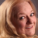 Candee Kramer als Chrissy's Grandma