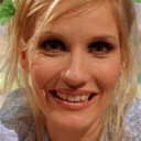 Kamilla Gregersen als Julie