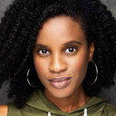 Tai Brown als Elektra