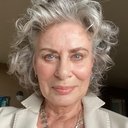 Mimi Kuzyk als Eleanor Bannet