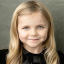 Avy-Berry Worrall als Penny