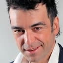 Jorge Alis als Esteban Montejuego