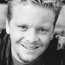 Aeryk Egan als Tyler