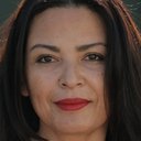 Elpidia Carrillo als Isabel Magaña