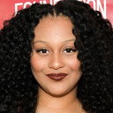 Aliyah Royale als Iris Bennett