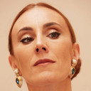 Carol Lauro als Servant