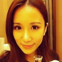黄𬀩婷 als Apple