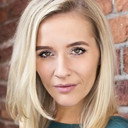 Hayley Thomas als Smurf-in-Law