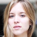 Capucine Delaby als Françoise Faraldo