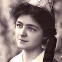Marcelle Géniat als Mme. Pelletier