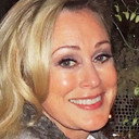 Sandra Wilder als Blonde Photographer