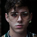 Joey Mills als Self