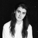 Alana Louise als Rose