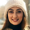 Elham Tahmouri als Mahtab Tehrani