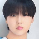 Yun Min als Self - Contestant