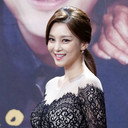 이슬아 als Park Do-ra Young