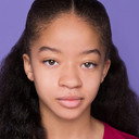 Mikayla Rousseau als Riley