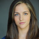 Anna Wyatt als Dylan