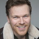 Mark Lavery als Wallace