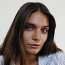 Caitlin Stasey als Keziah