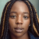 Corinna Brown als Tara Jones