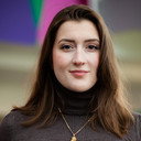 Kathryn Sabourn als Doktor Schafer